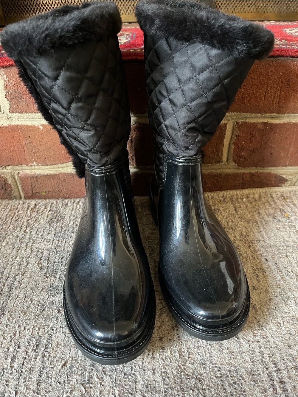 Tommy Hilfiger Boots size 6